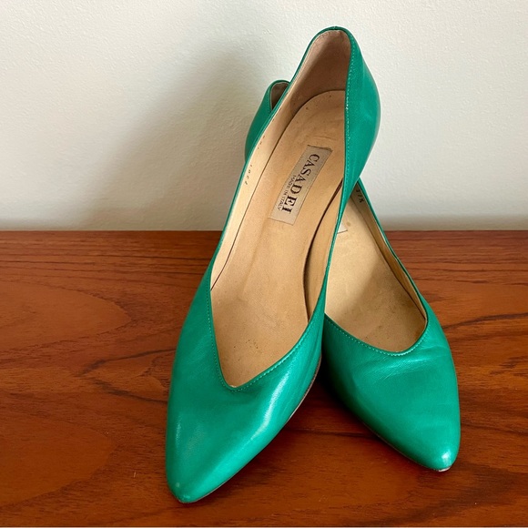 Vintage Casadei Green Kitten Heels - Picture 3 of 6